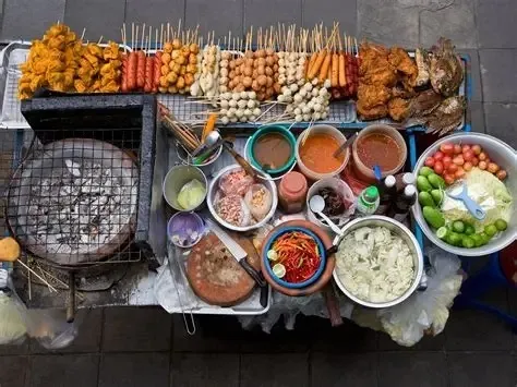 the-best-destinations-for-street-food
