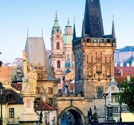 15-cities-in-the-world-where-sleep-is-optional
